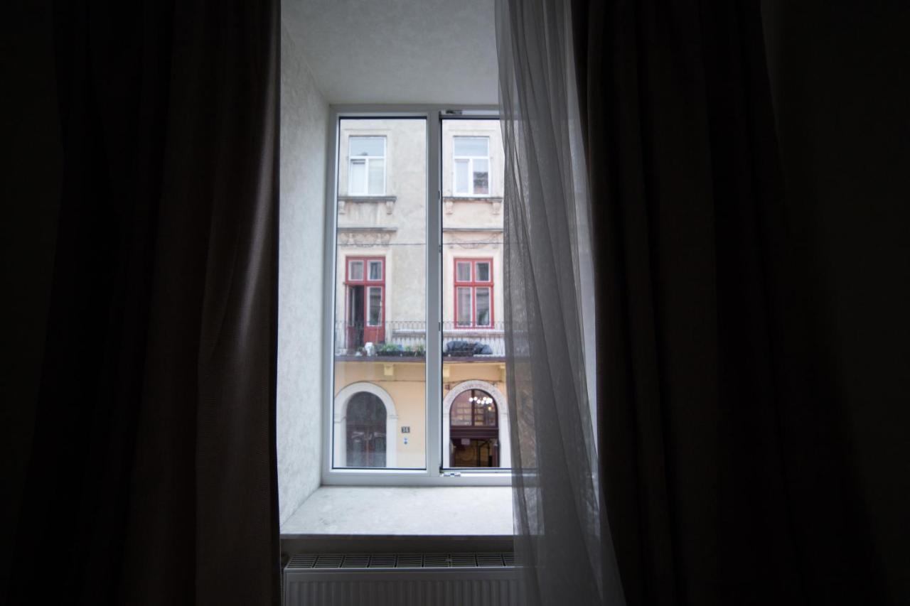 Apartment On Virmenska 3, With 2 Separate Bedrooms Lviv Luaran gambar
