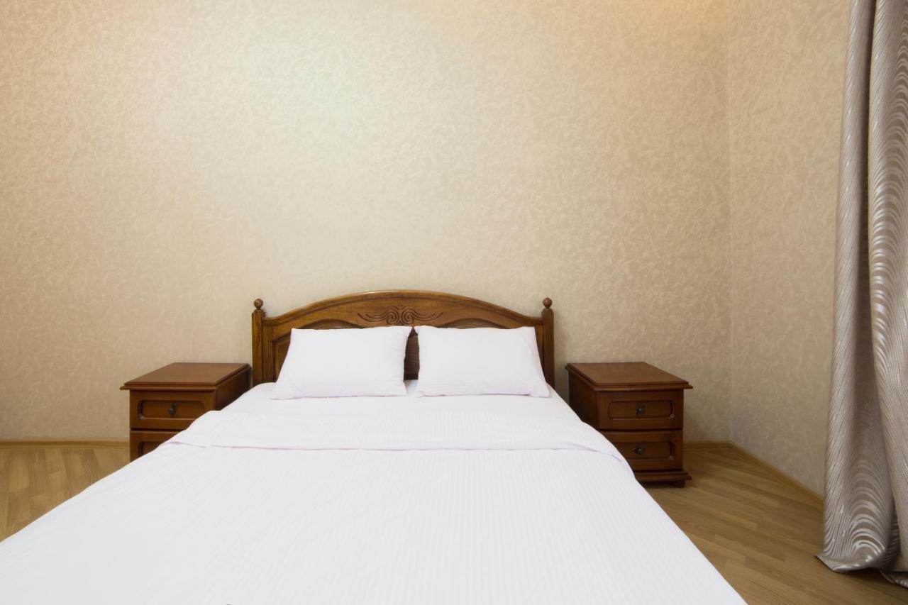 Apartment On Virmenska 3, With 2 Separate Bedrooms Lviv Luaran gambar